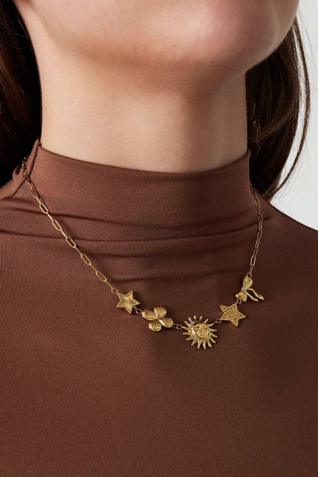 Elegant Sun Pendant Necklace for Spring/Summer