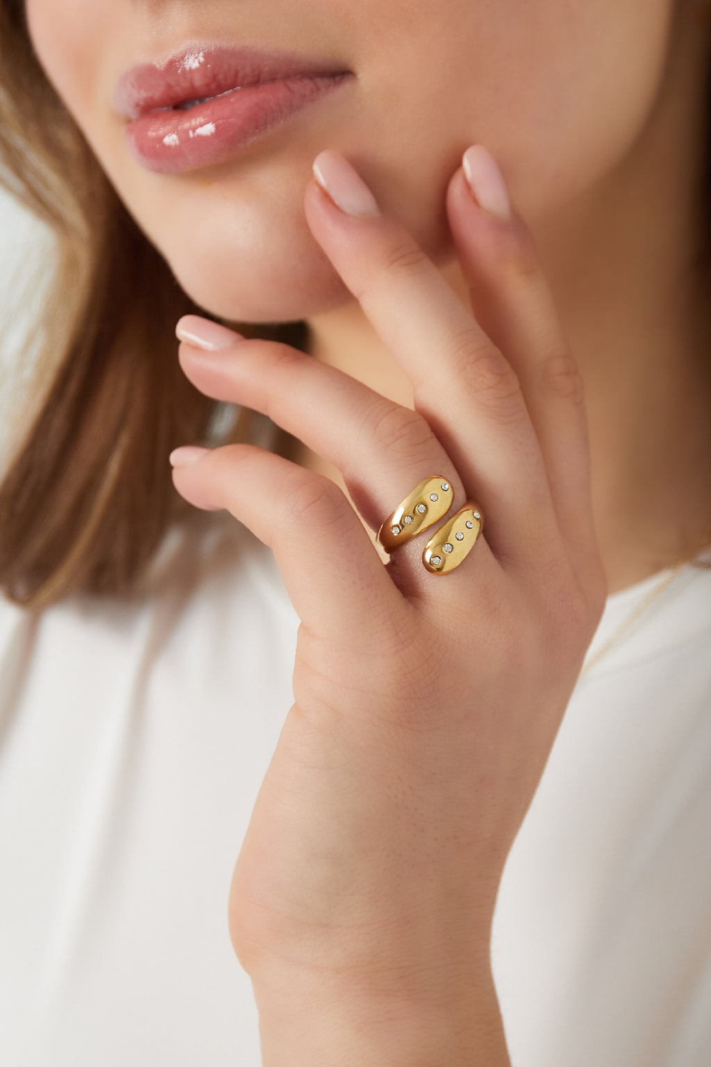 Elegant Minimalist Ring in Silver and Gold