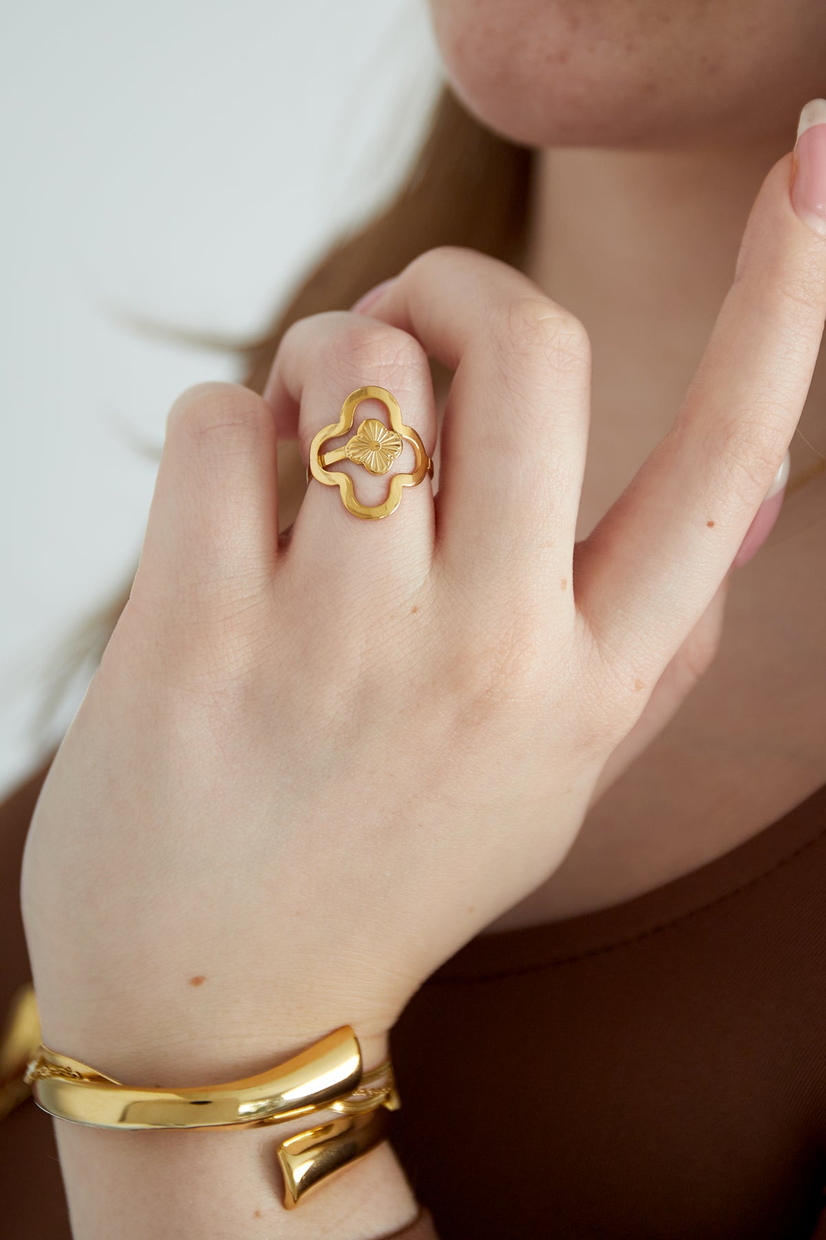 anillo de hoja de la suerte