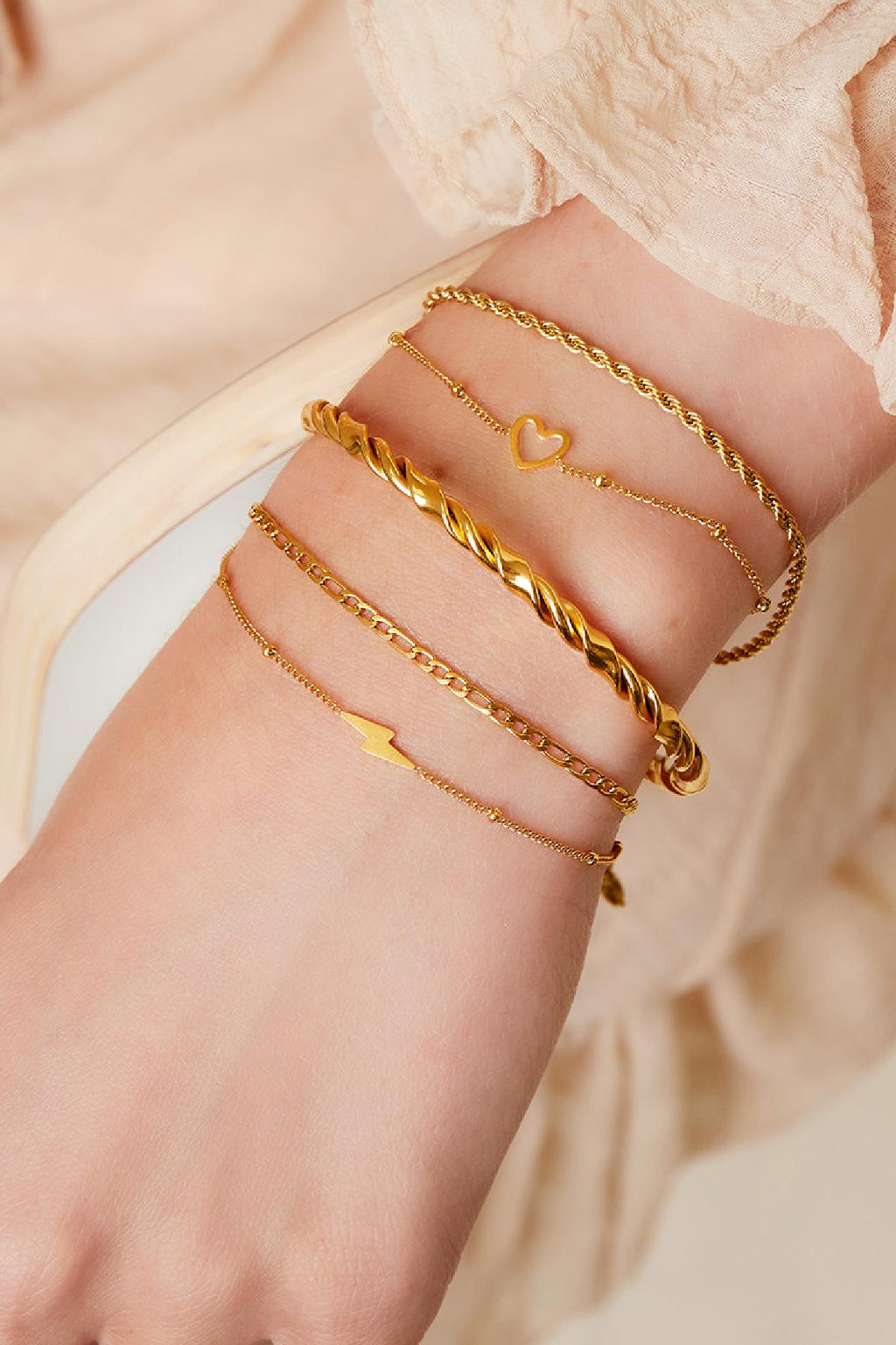 brazalete de acero inoxidable multicapa 