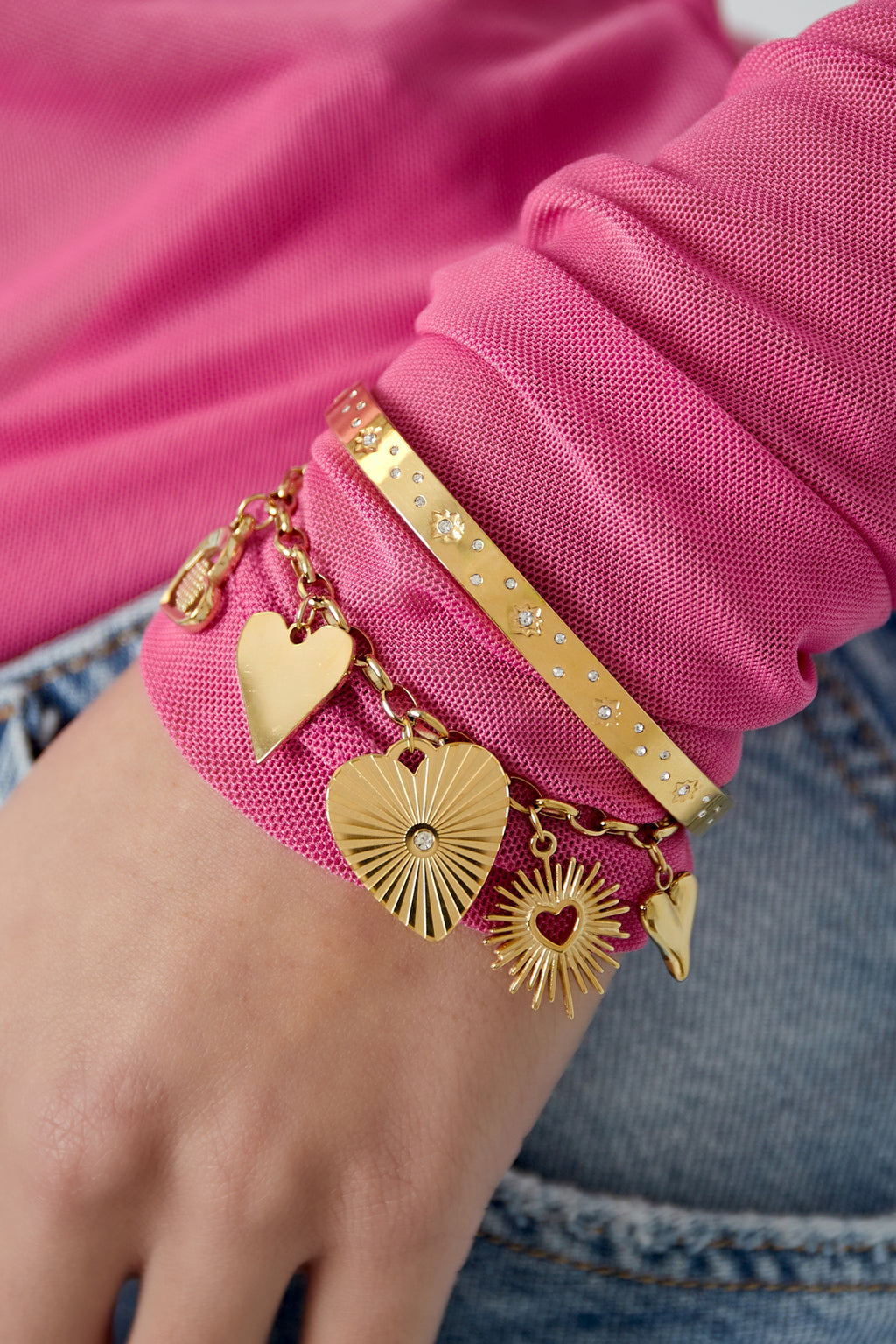 Elegant Flower Bangle for All Occasions