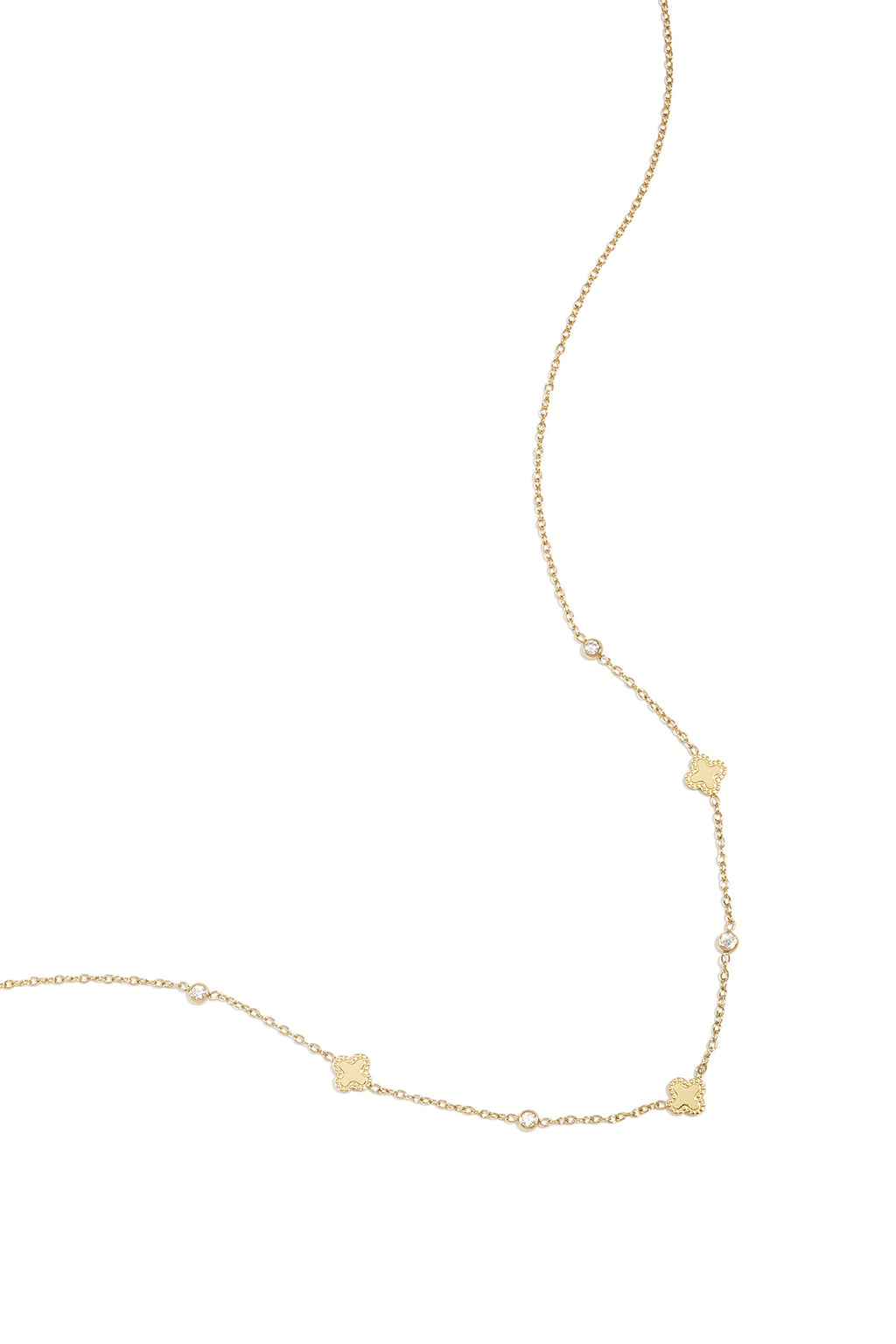 Elegant Clover Pendant Necklace for Daily Wear