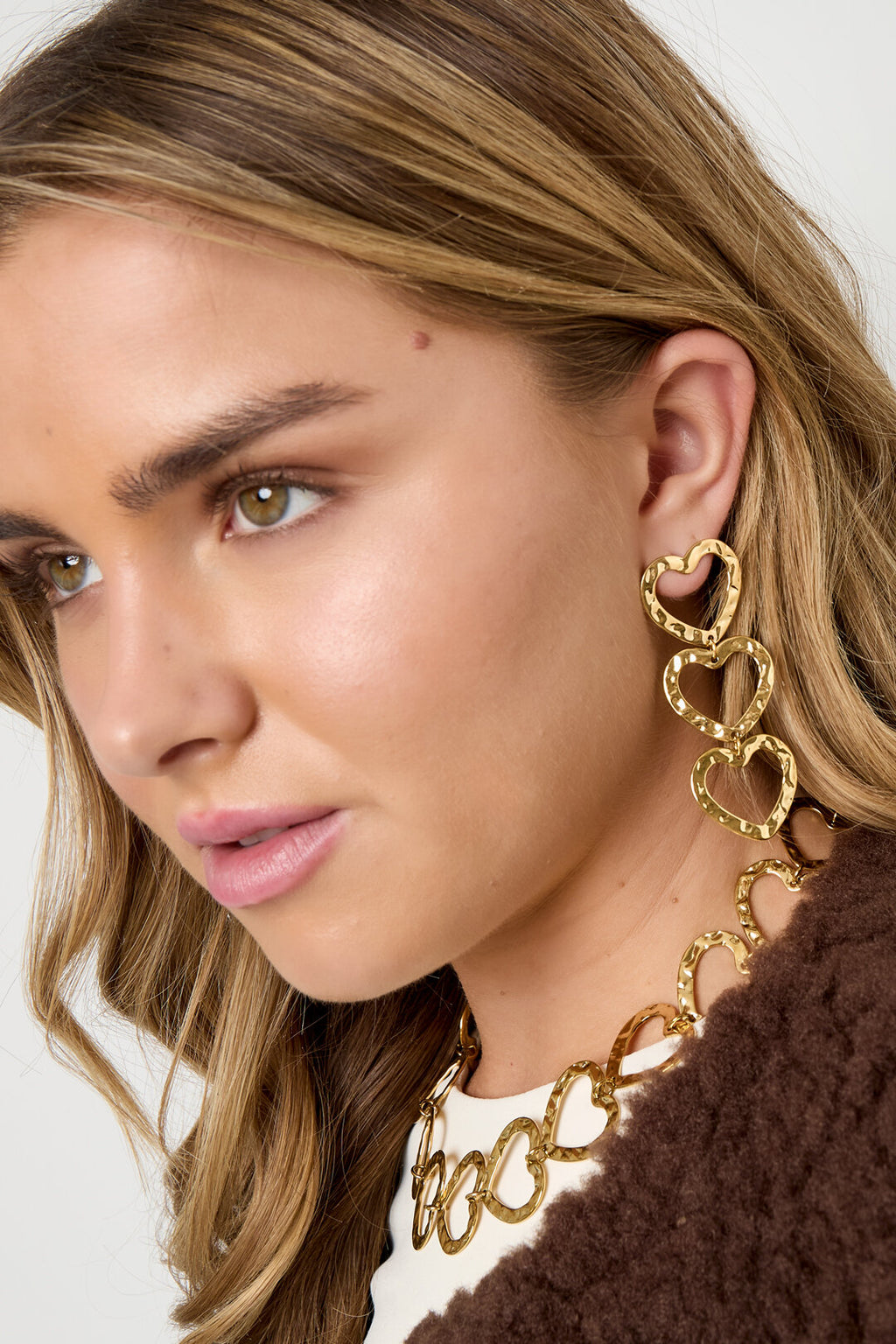 Elegant Heart Dangle Earrings for All Occasions