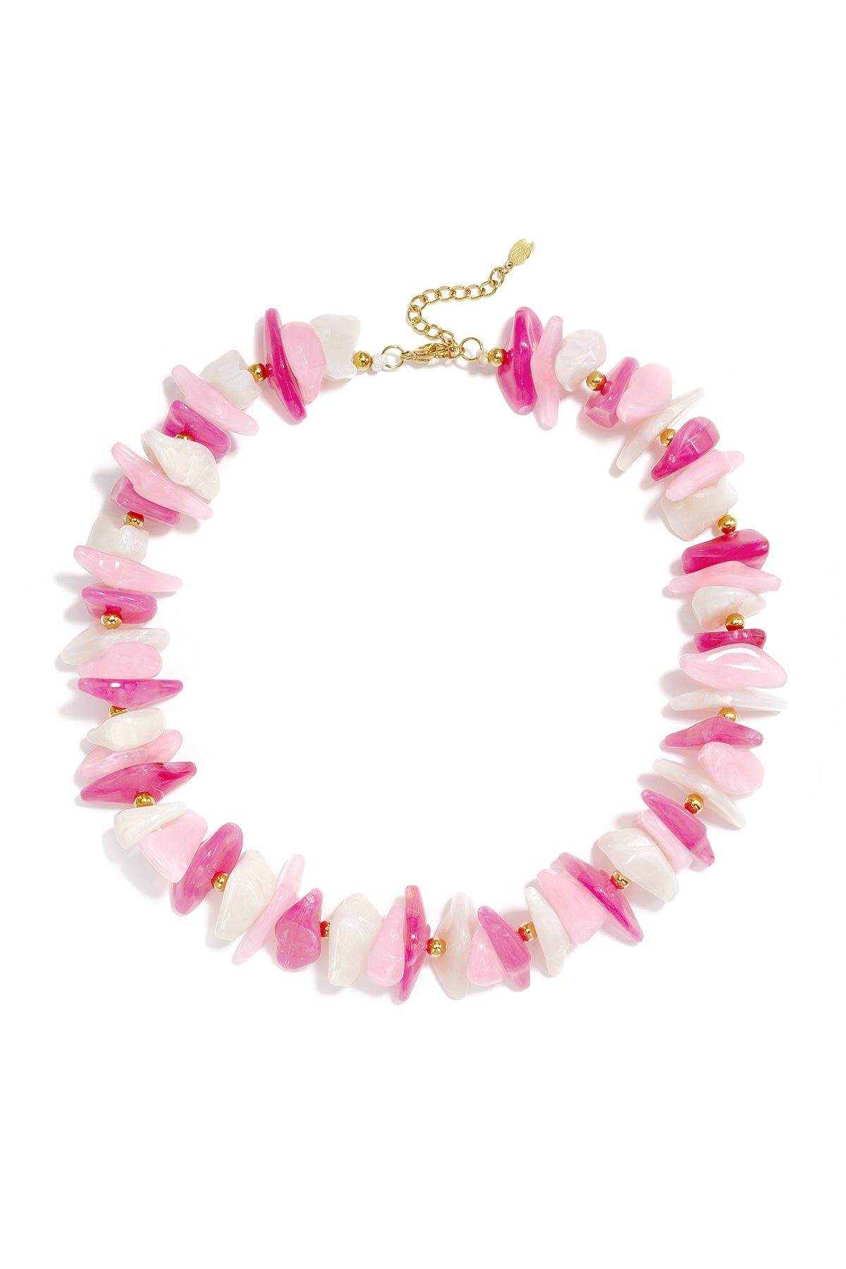 Collar de cuentas con piedras de diferentes formas y colores.