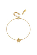 Elegant Flower Charm Bracelet for Daily Wear