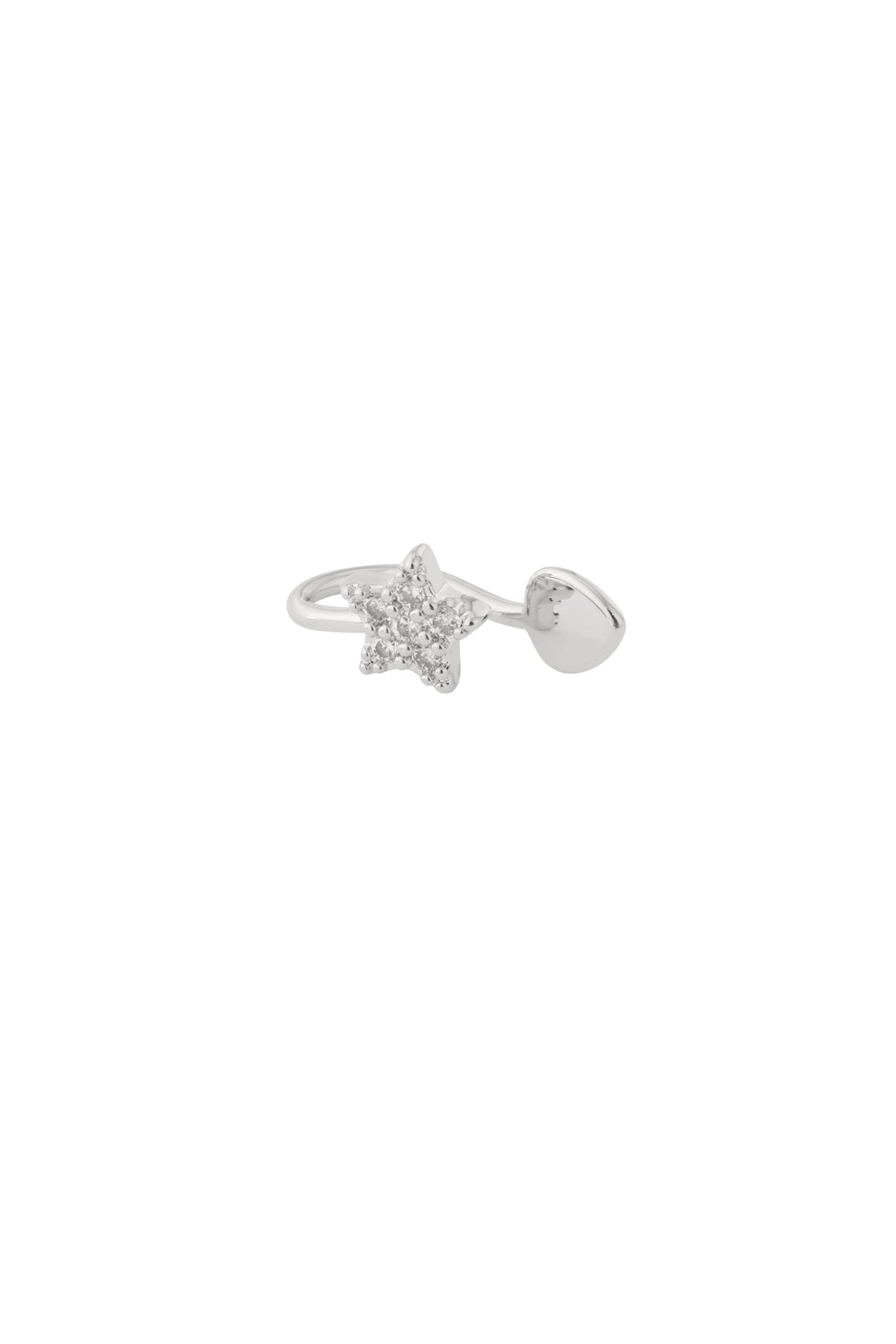 Piercing de nariz y oreja con forma de estrella
