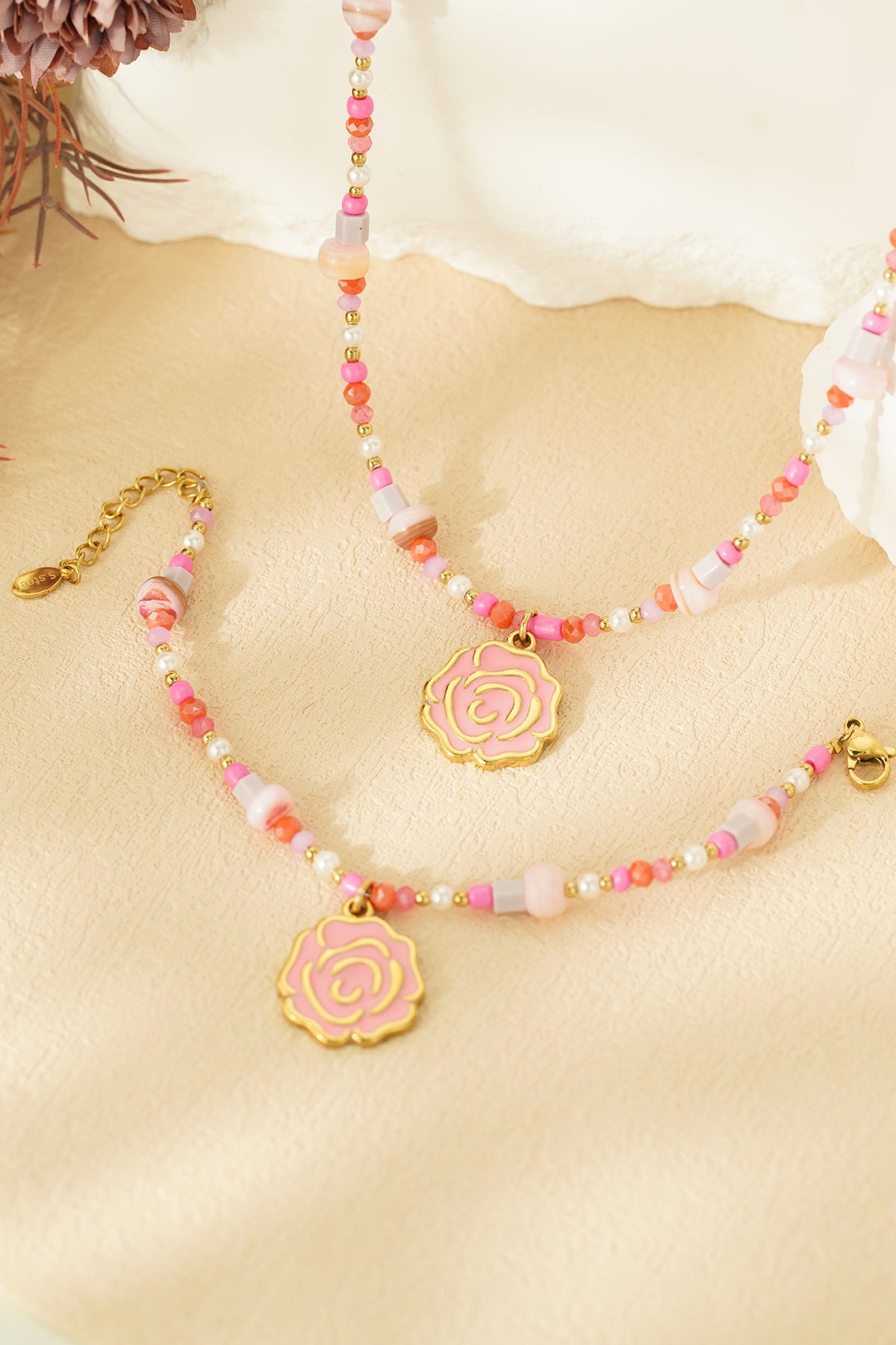 Pulsera de cuentas de rosas - Color rosa y dorado