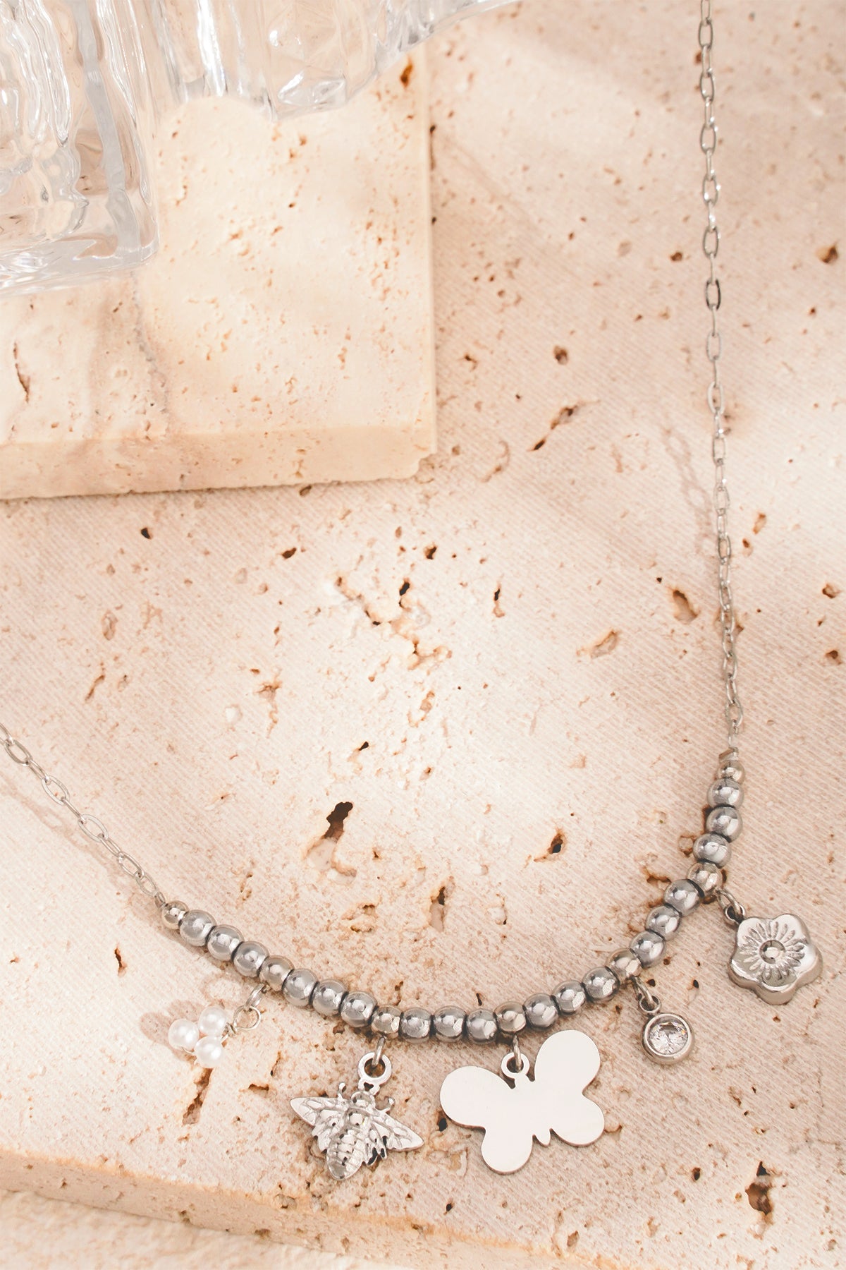Elegant Animal Pendant Necklace for Spring/Summer