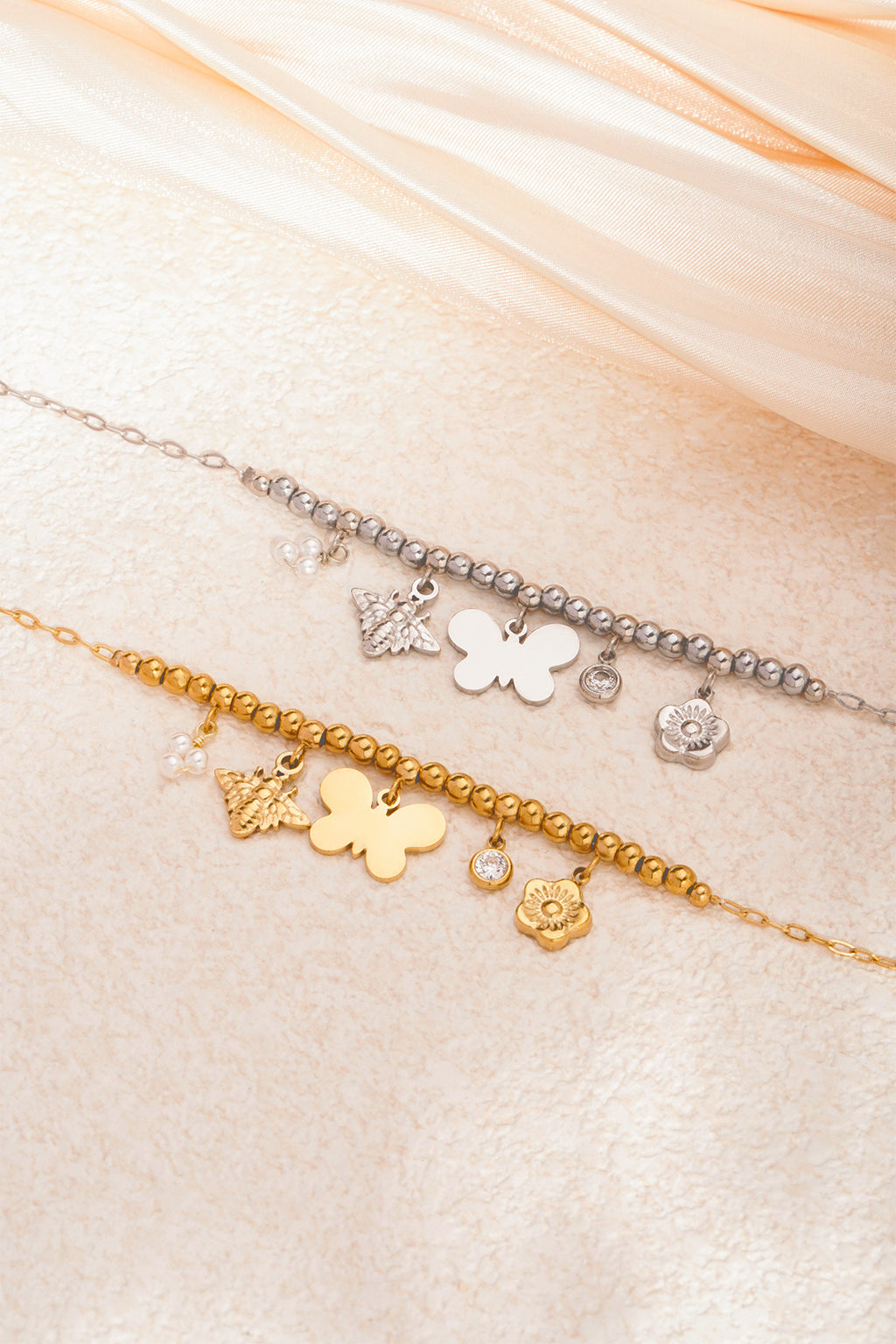 Elegant Animal Pendant Necklace for Spring/Summer