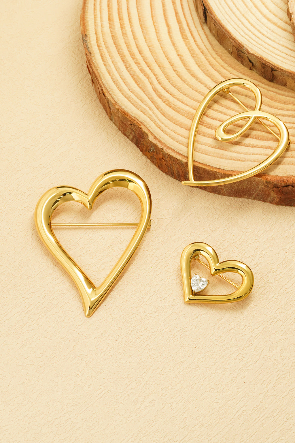 Elegant Silver & Gold Brooches for Timeless Style