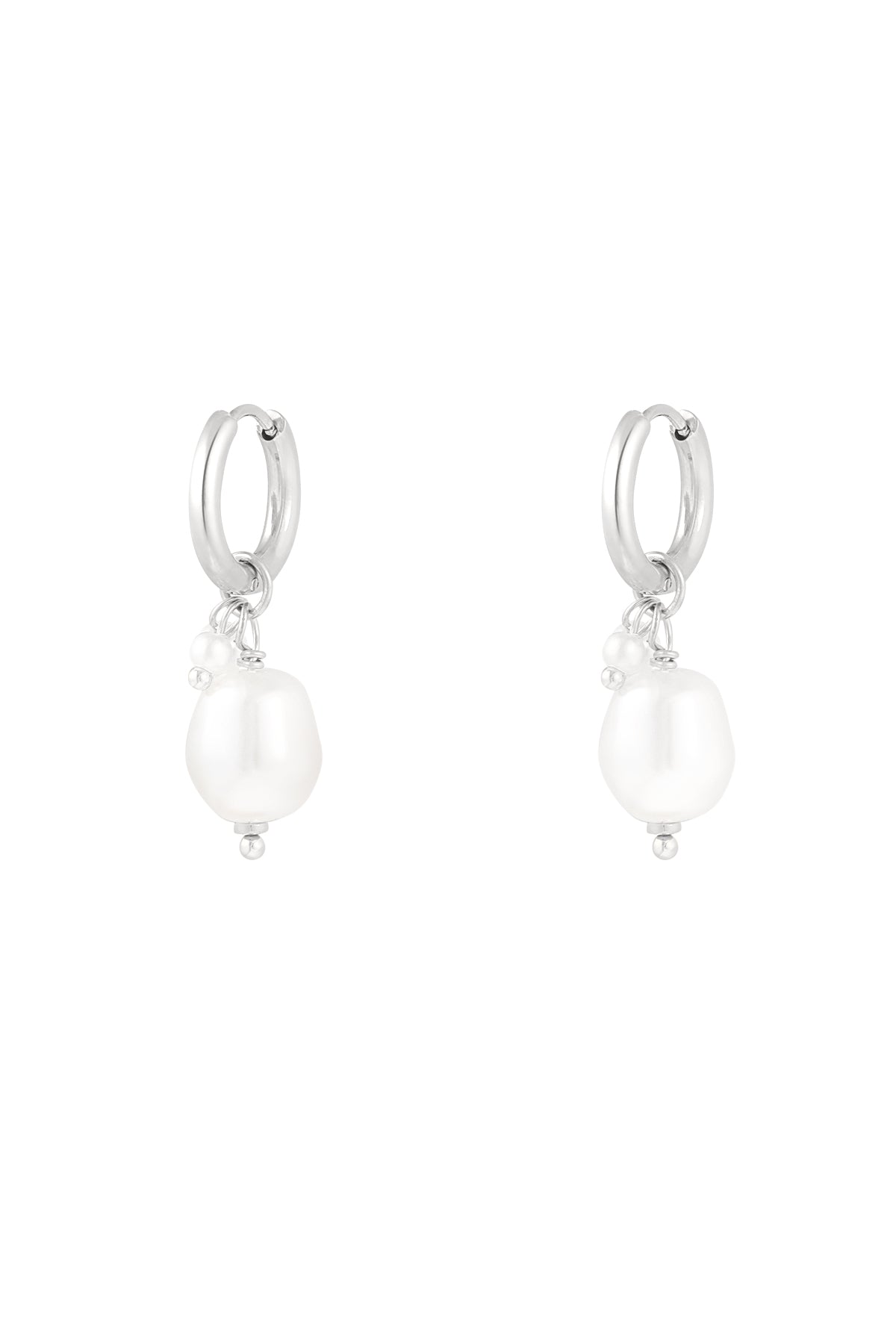 Elegant Drop Earrings in Silver & Gold