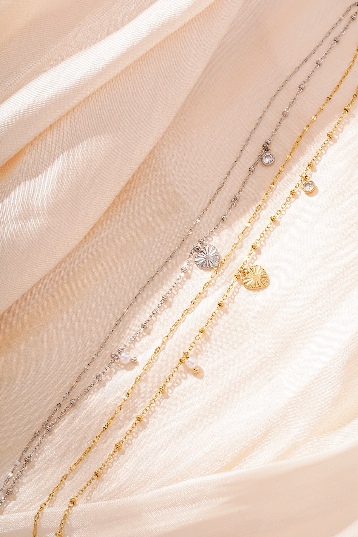 Elegant Heart Charm Bracelet for Everyday Style