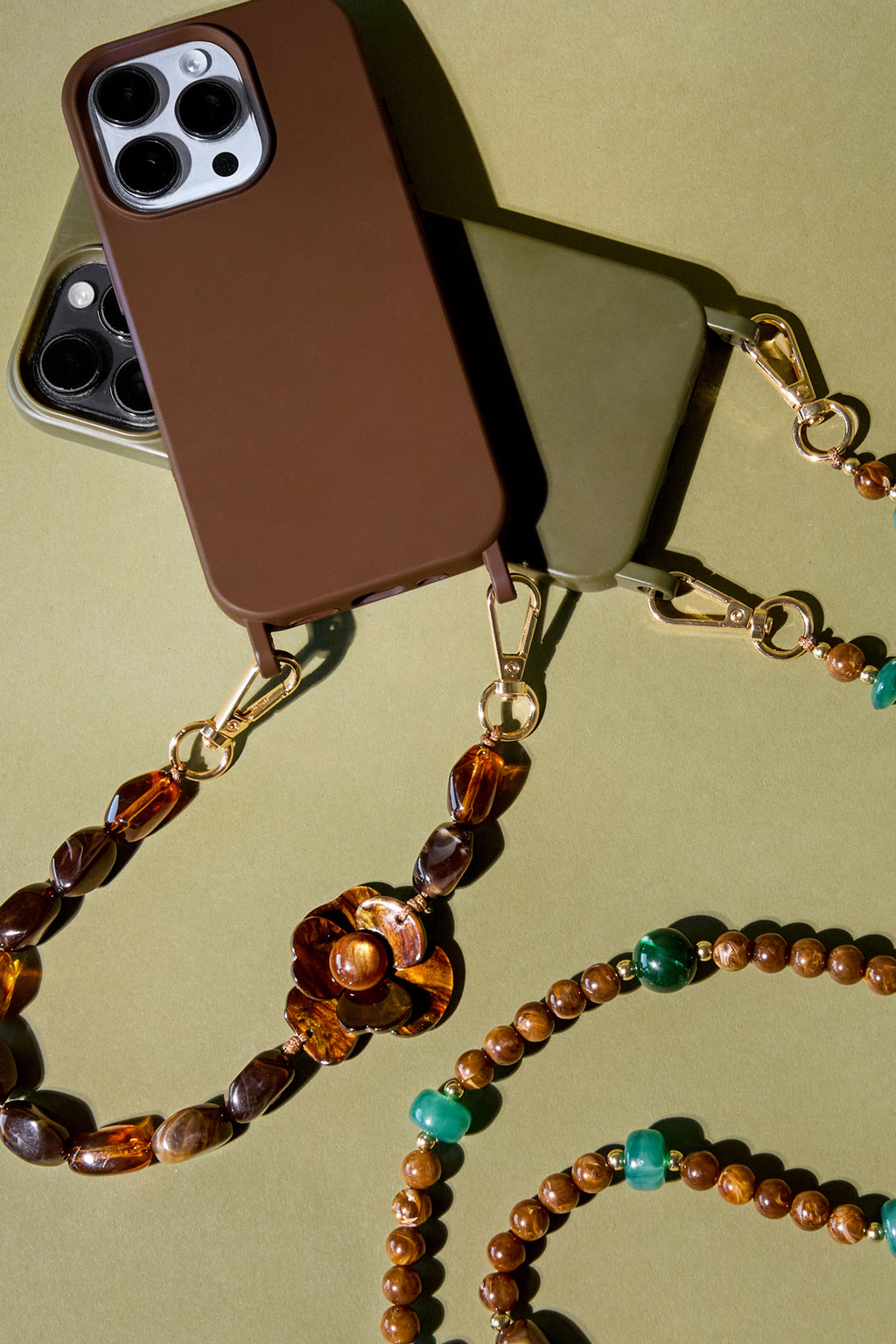 Cadena para teléfono con forma de flor, sencilla, de acrílico, accesorio diario.