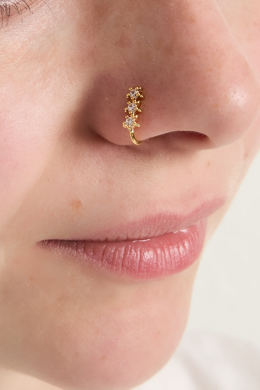 Puño de nariz y oreja estrellado