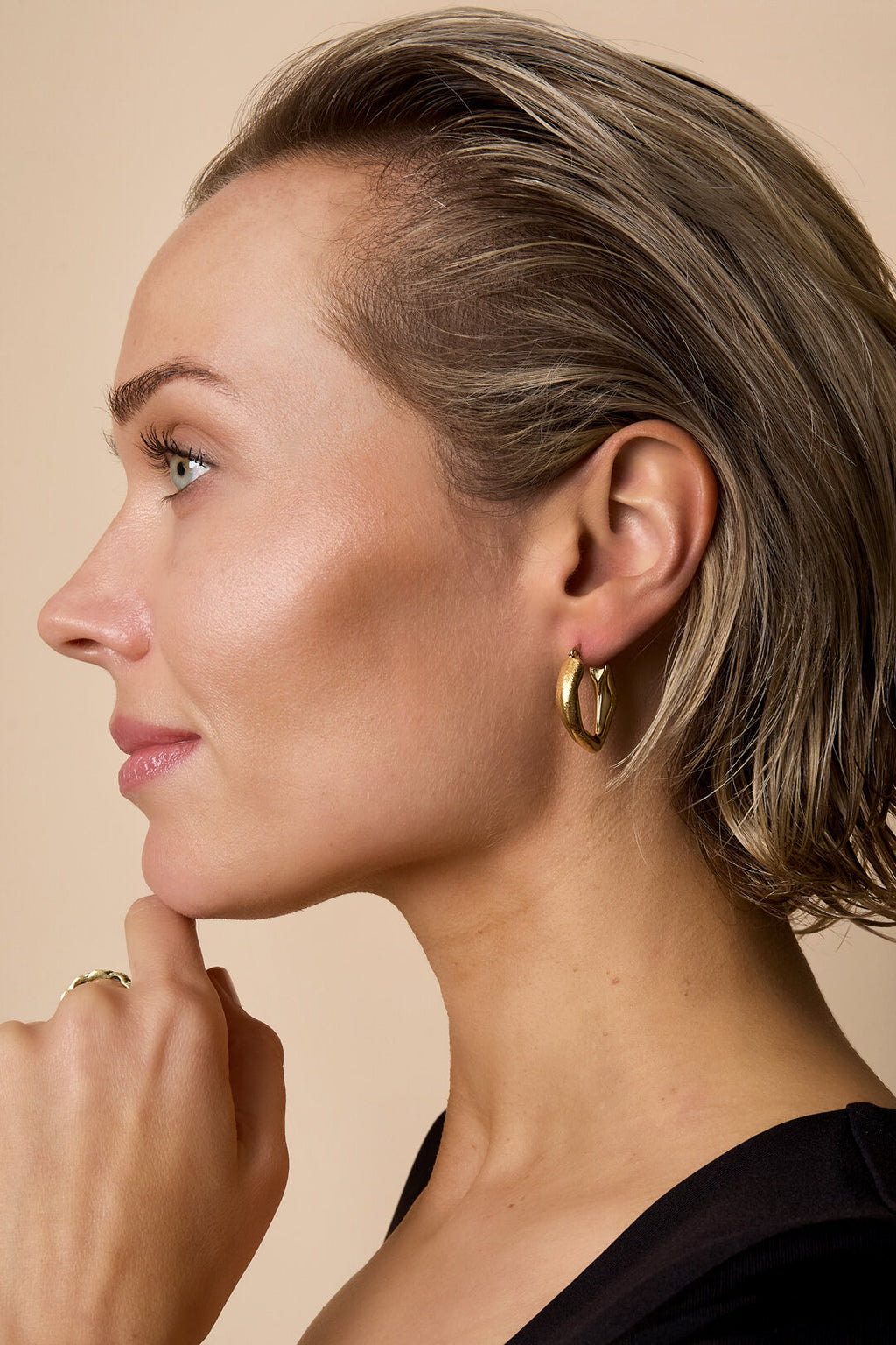 Elegant All-Fit Hoop Earrings for Daily Wear