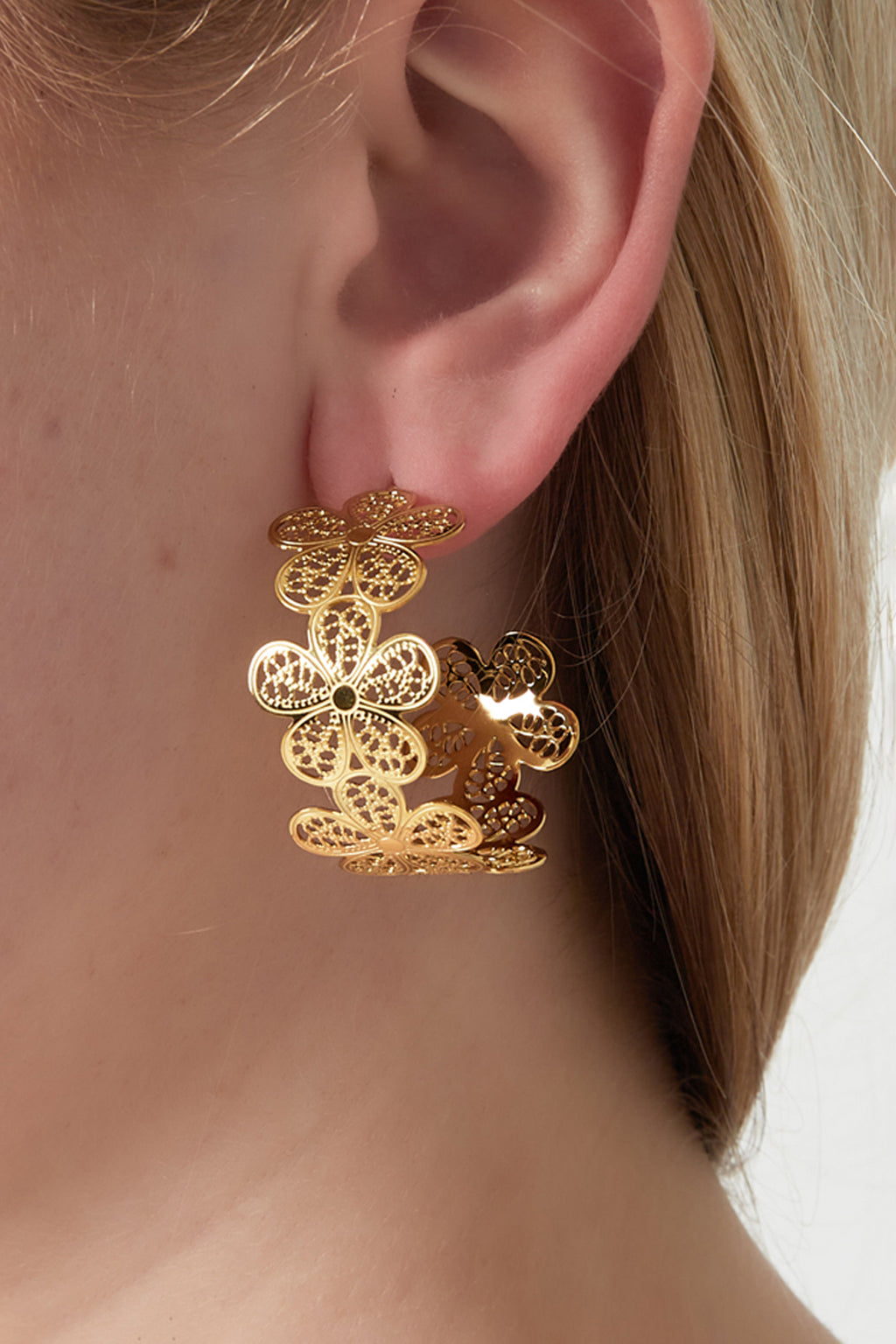 Stylish 14K Gold Plated Flower Hoop Earrings