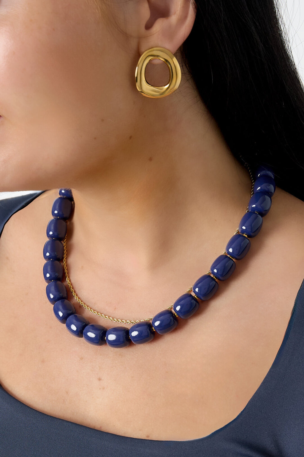 Elegant Acrylic Beaded Necklace for Daily Wear