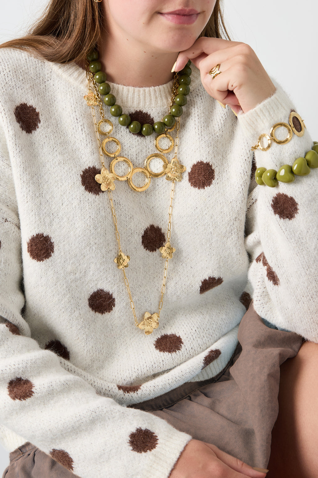 Collares largos de acero inoxidable con diseño floral, estilo casual y sencillo para uso diario. Joyería para mujer.