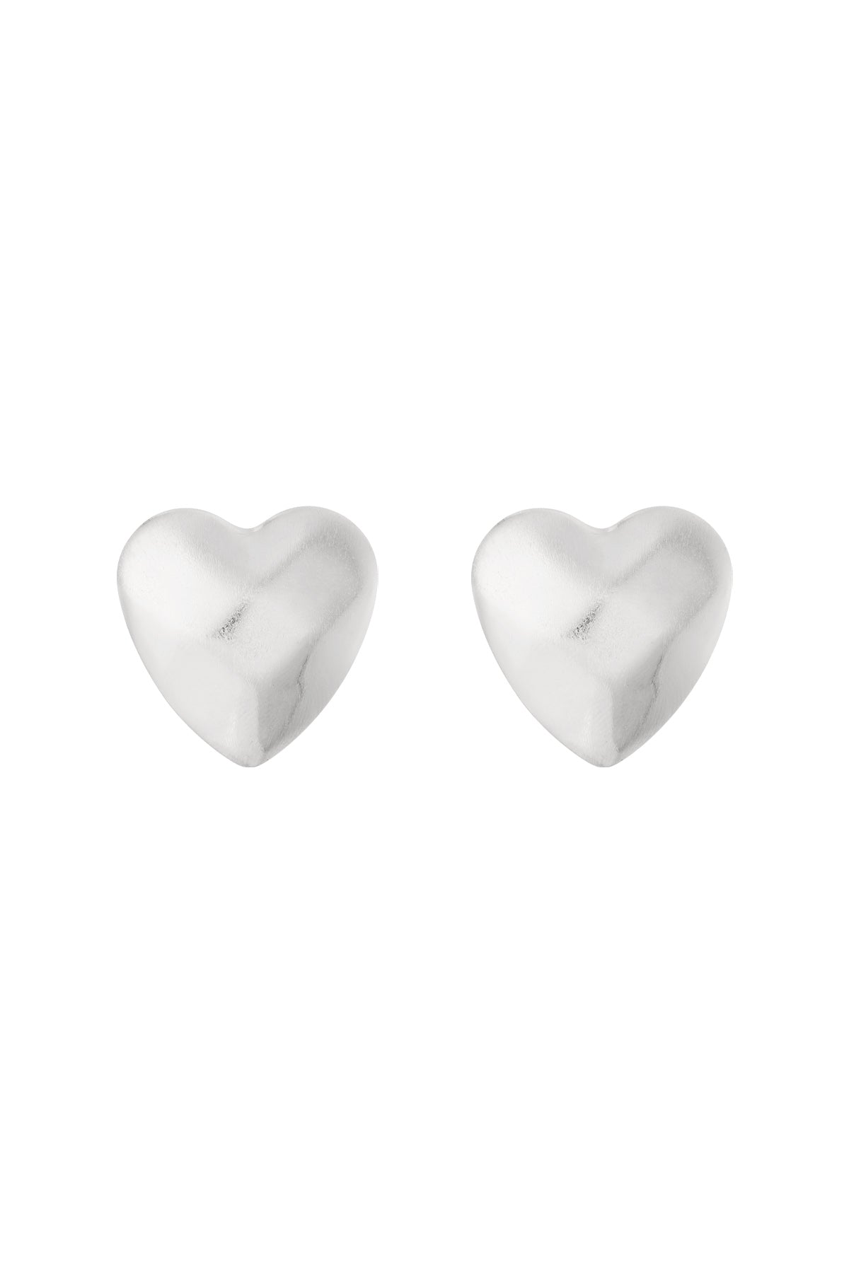 Stylish Heart-Shaped Stud Earrings for Everyday Glam