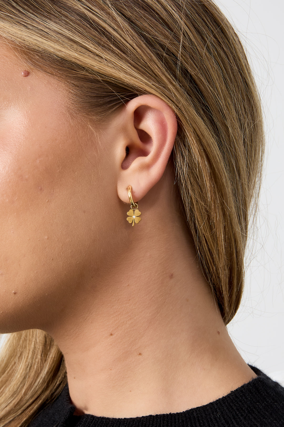 Pendientes colgantes de acero inoxidable Clover Simple Daily Simple Series Joyería para mujer