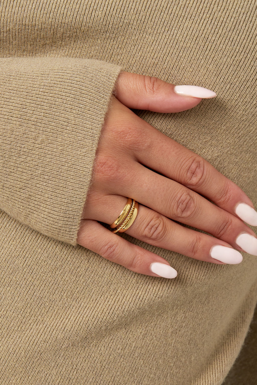 Elegant Minimalist Stainless Steel Ring - Silver & Gold