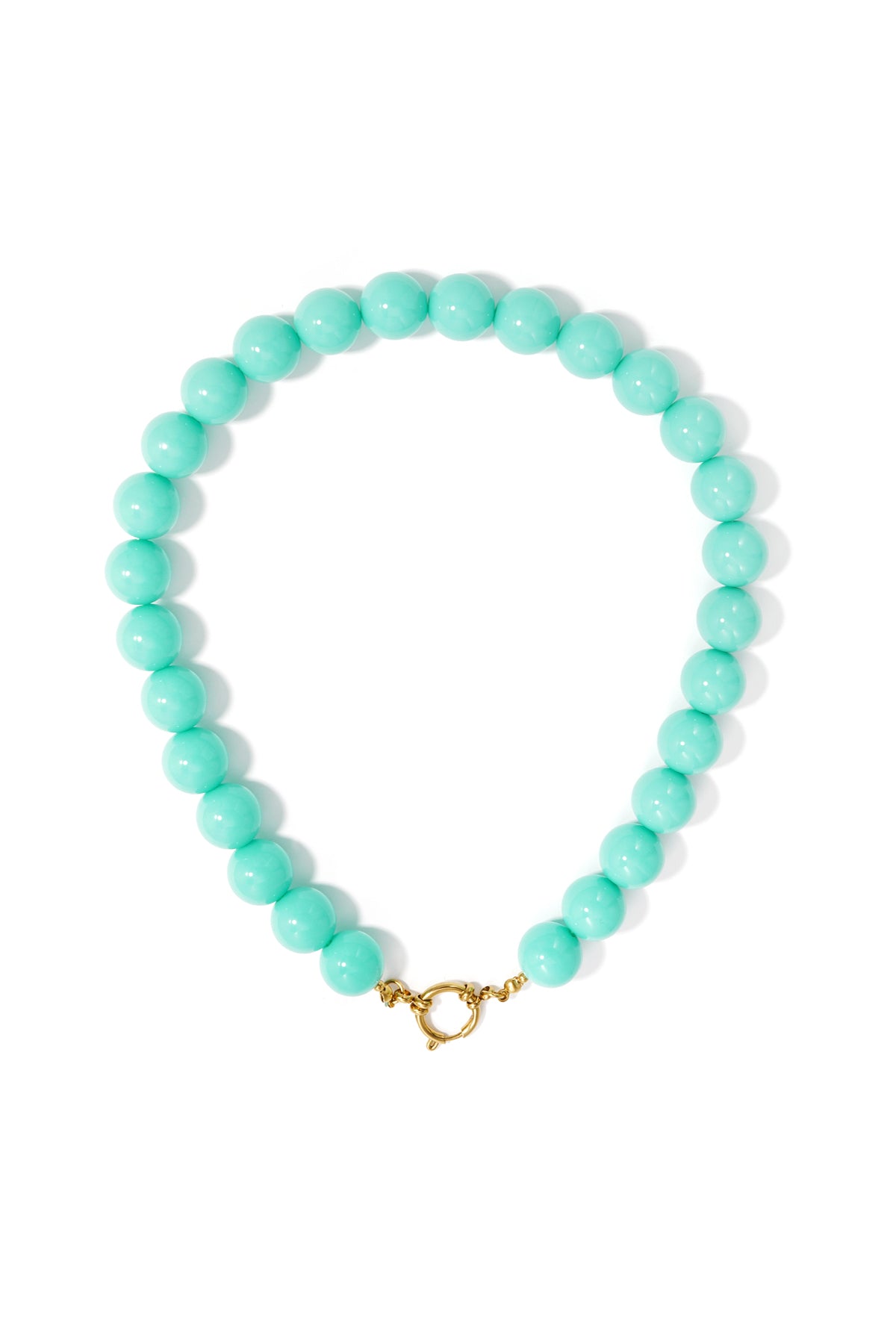 Collar con cuentas grandes y cierre frontal