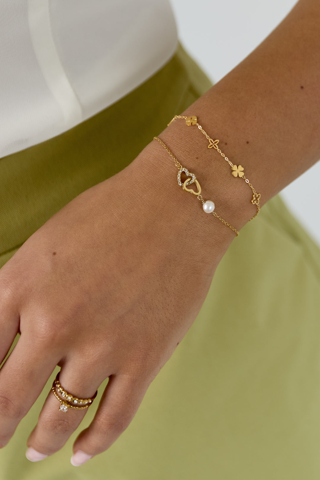 pulsera cinco dijes