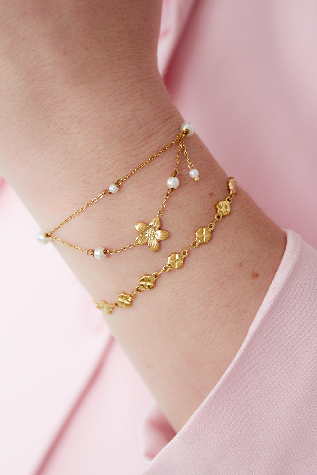 Pulsera de flores de doble problema