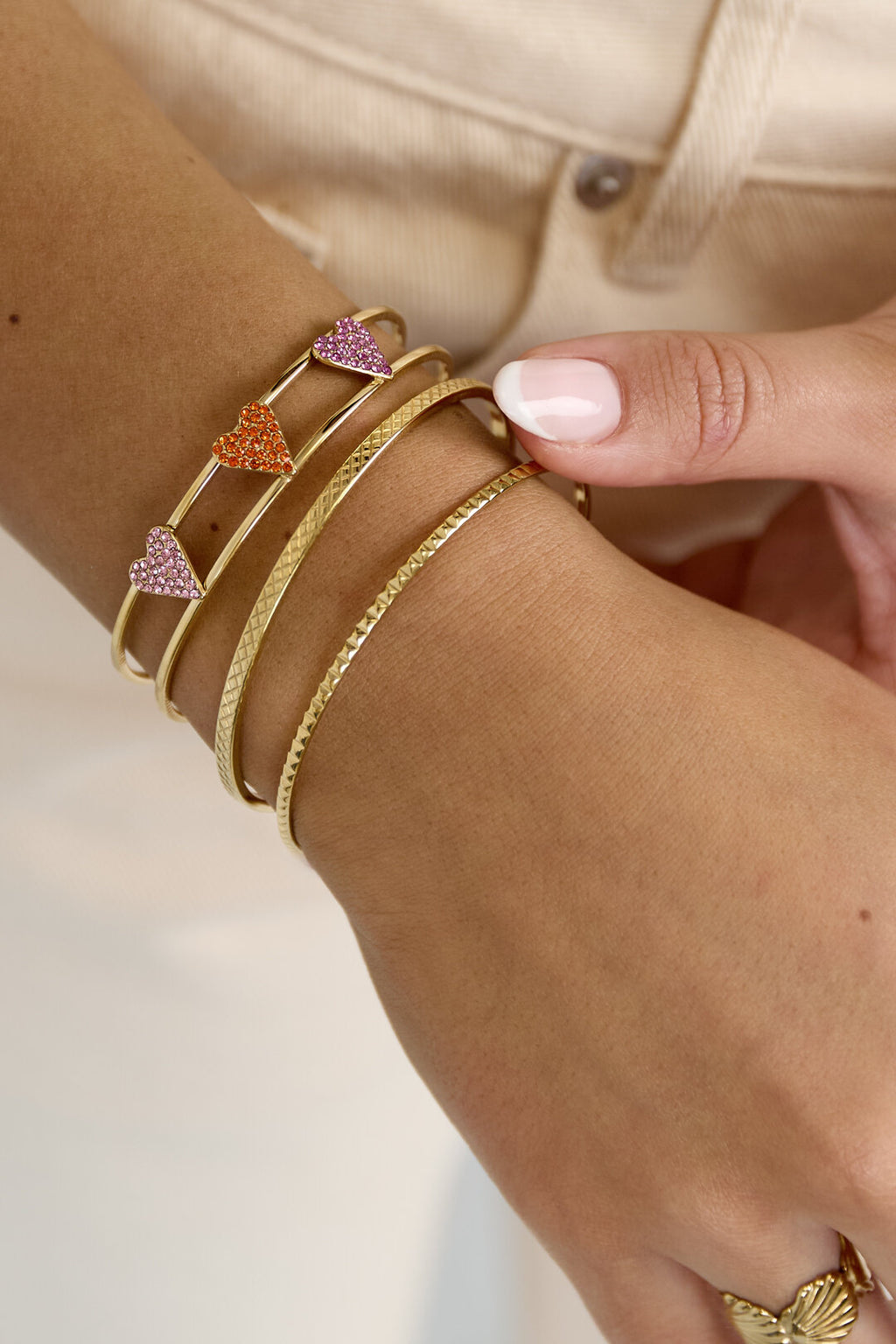 Elegant Gold Cuff Bracelet for Women - Romantic Style