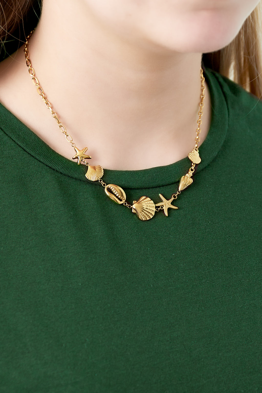 Elegant Oceanic Style Pendant Necklace for Spring/Summer