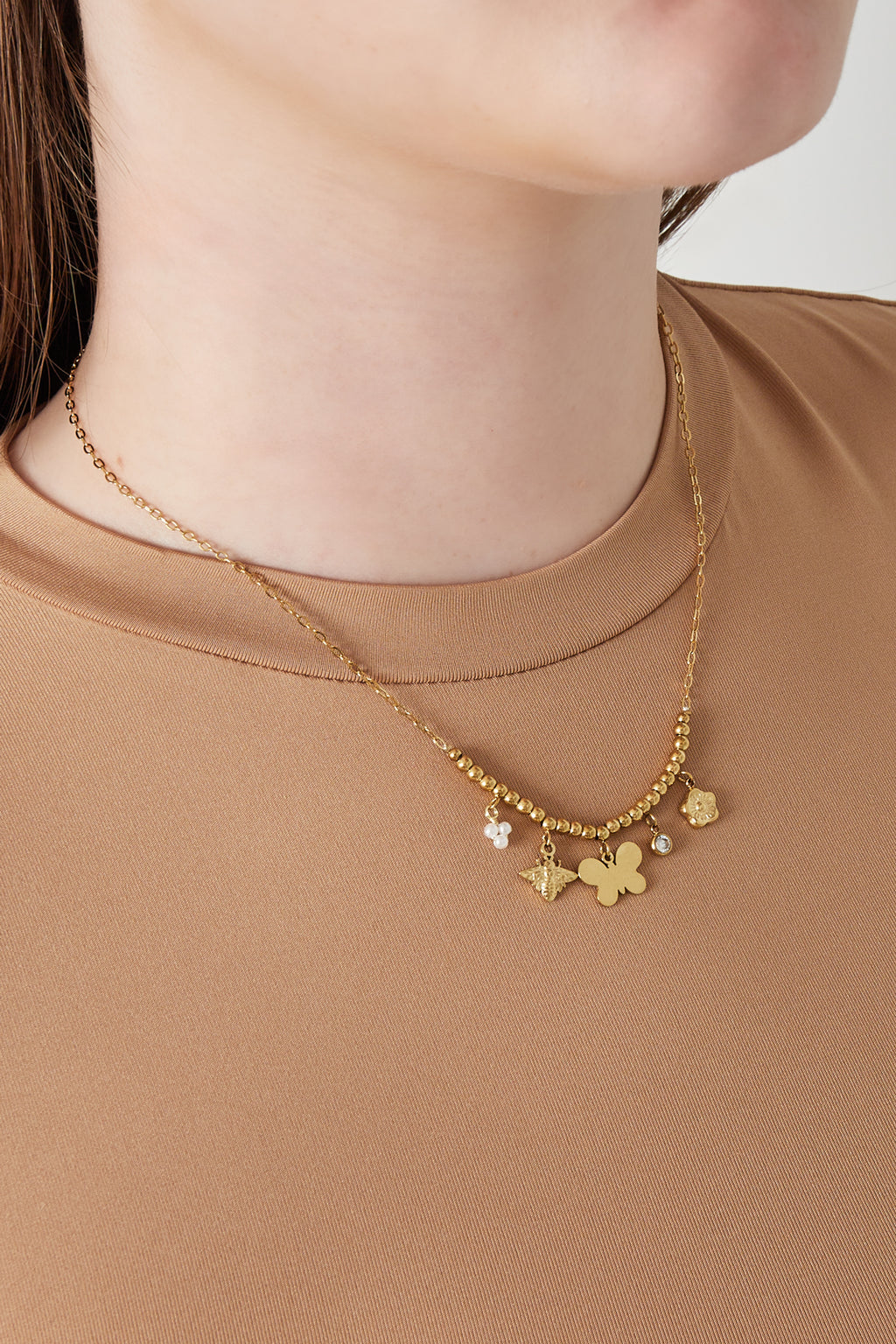 Elegant Animal Pendant Necklace for Spring/Summer
