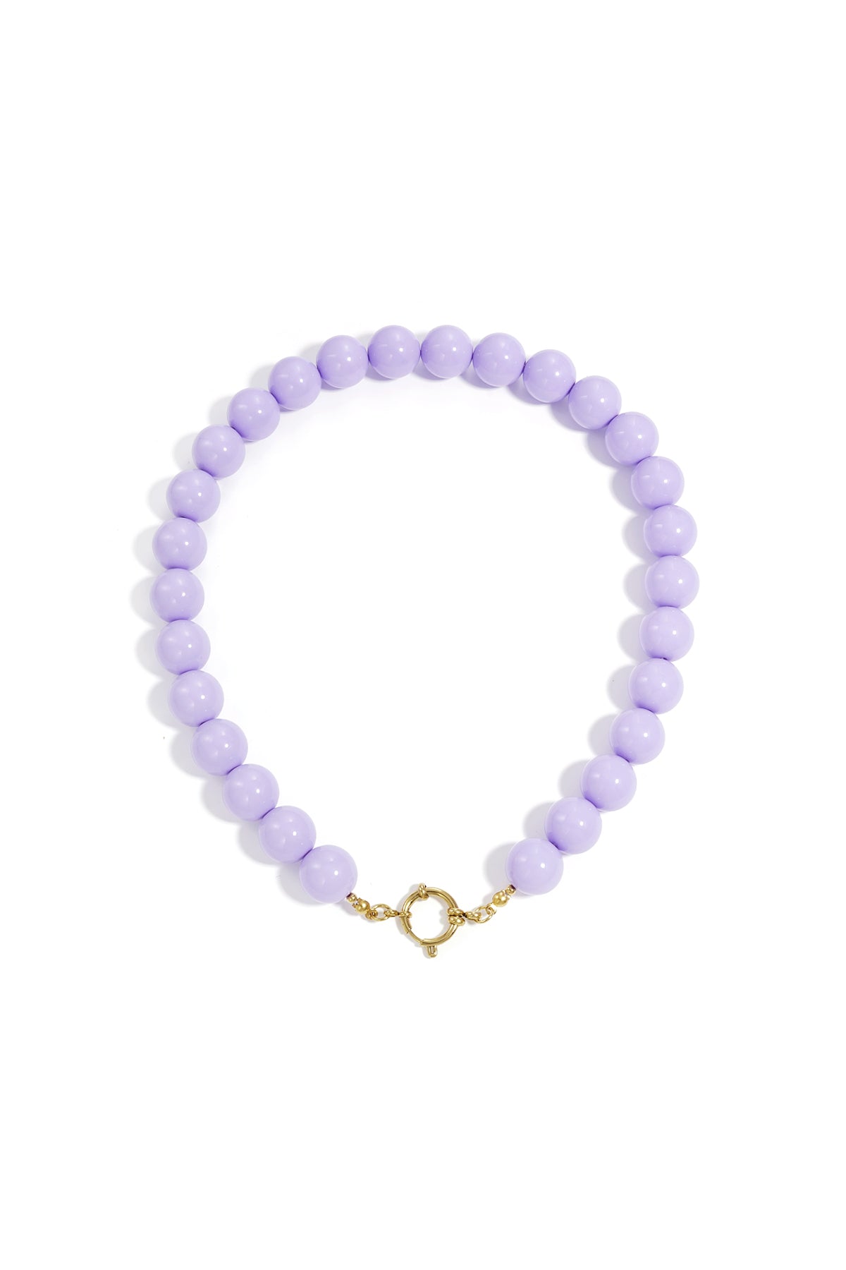 Collar con cuentas grandes y cierre frontal