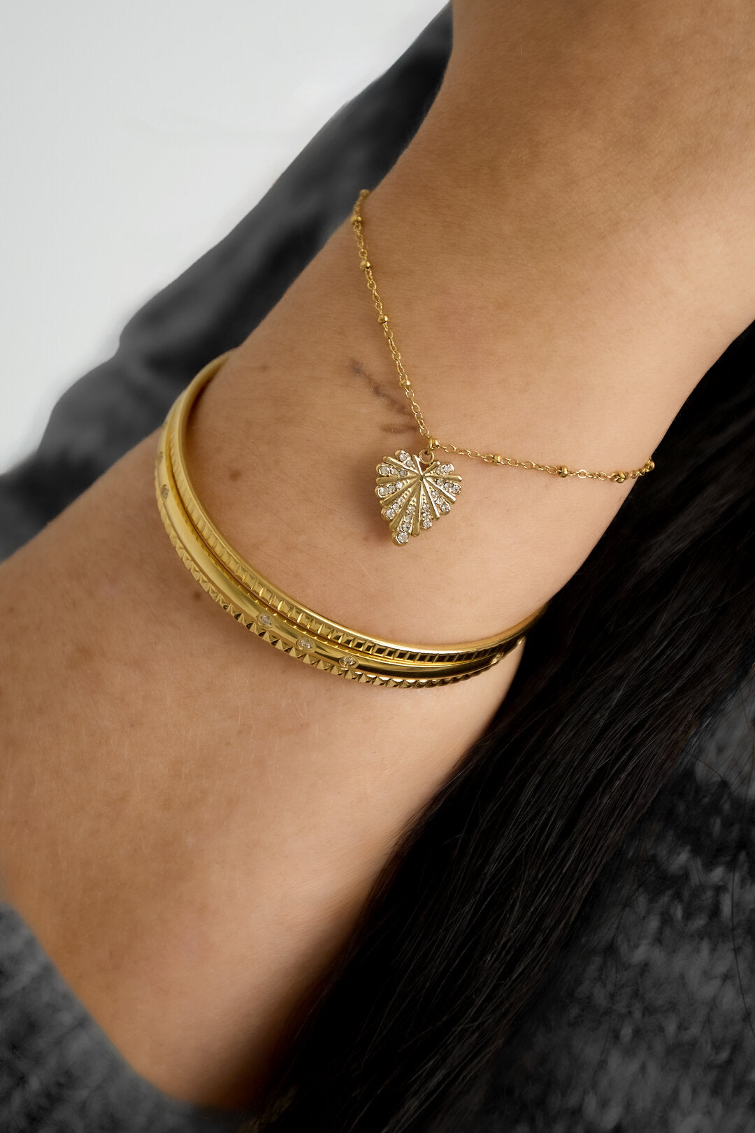 Elegant Heart Charm Bracelet for Daily Wear