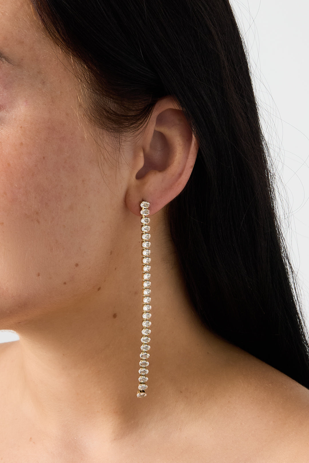 Pendientes colgantes de acero inoxidable con cadena, elegantes, ideales para reuniones o fiestas. Colección de lujo para mujer.